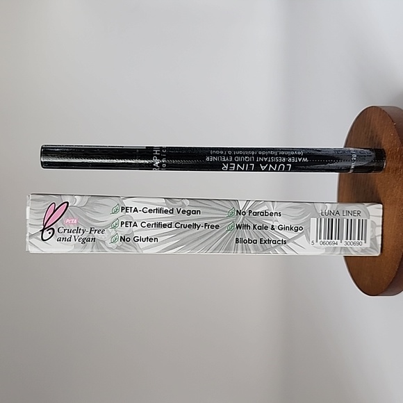 Seraphine Botanicals Luna Liner - Water-resistant Liquid Eyeliner - Picture 5 of 7